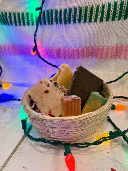 HOLIDAY PREORDER — Everyday Soap Gift Basket Set